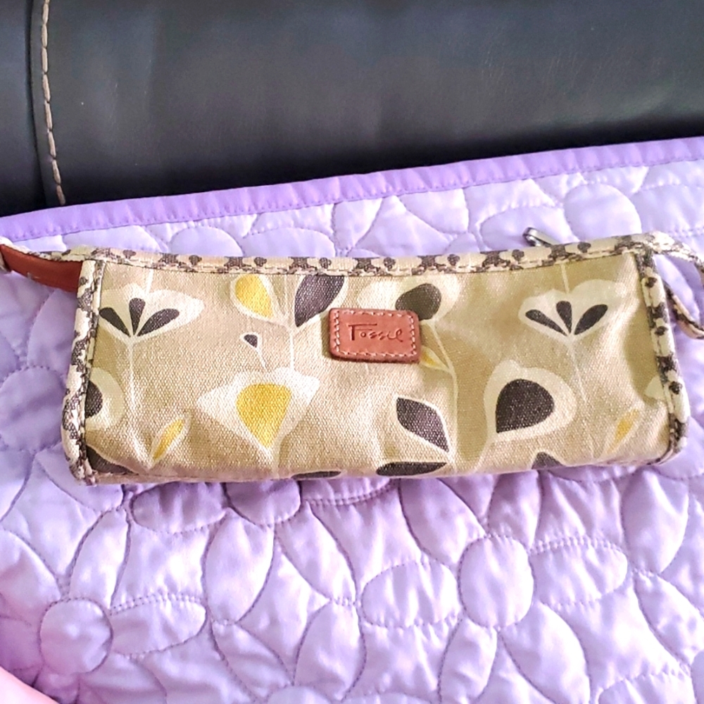 Fossil Makeup brush case / makeup bag